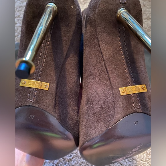 NWOT Authentic Tom Ford booties, size 37 - Picture 6 of 16